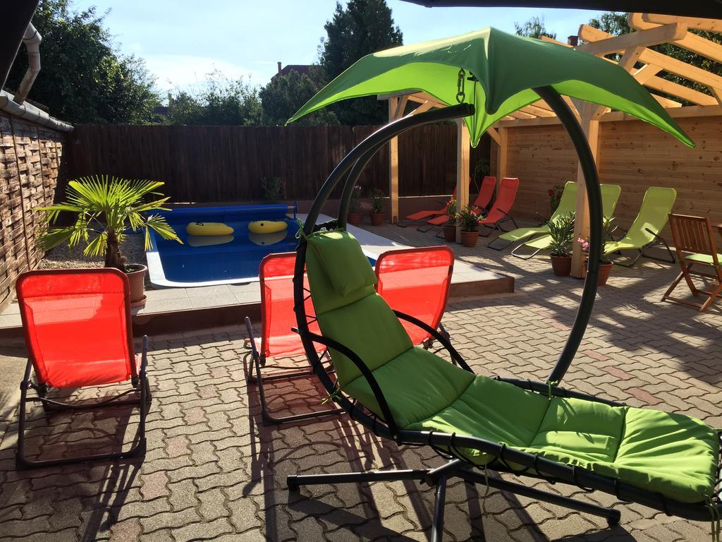 Naphaz Panzio Bed & Breakfast Tiszafüred Eksteriør bilde