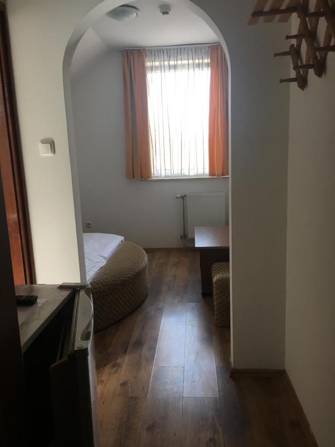 Naphaz Panzio Bed & Breakfast Tiszafüred Eksteriør bilde
